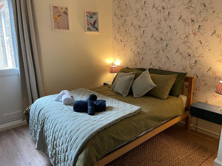 West London Stunning Garden Flat - Period Features Apartment Exterior photo